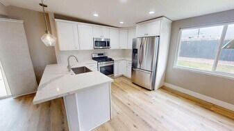 1007 Holly Ave in Imperial Beach, CA - Building Photo