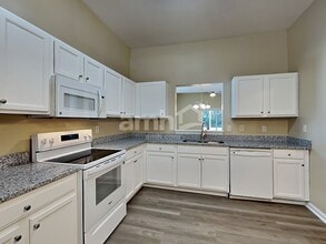 3941 Tyler Bluff Ln in Raleigh, NC - Foto de edificio - Building Photo