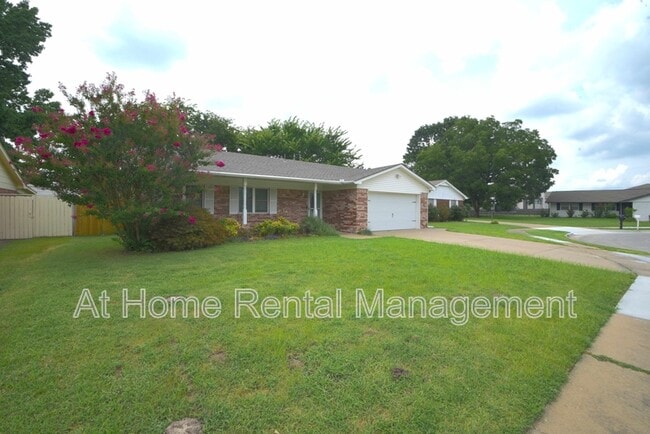 1608 S 1st Pl in Broken Arrow, OK - Building Photo - Building Photo