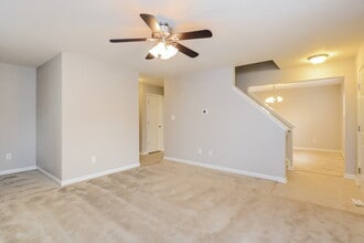 2349 Bridlewood Dr in Franklin, IN - Building Photo - Building Photo