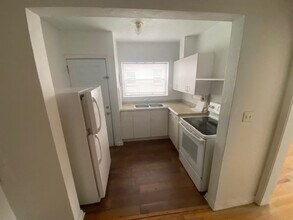 2136 College St in Jacksonville, FL - Building Photo - Building Photo