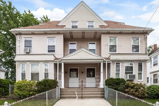 property at 27 Parsons St