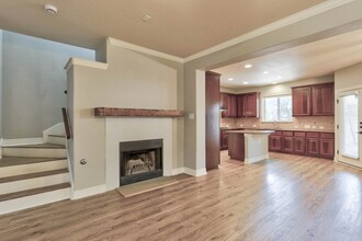 4528 Merle Dr in Austin, TX - Foto de edificio - Building Photo