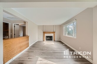 24712 234th Way SE in Maple Valley, WA - Building Photo - Building Photo
