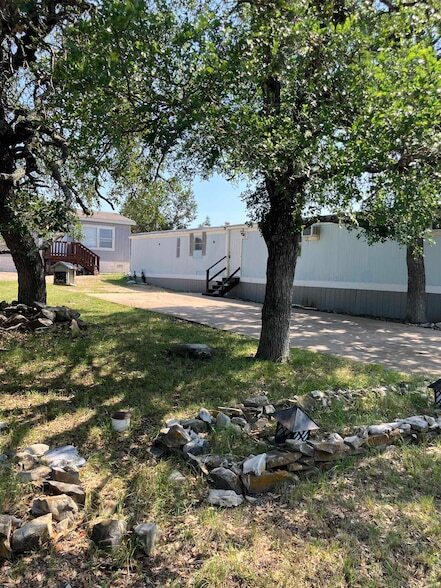 3301 Stag in Horseshoe Bay, TX - Building Photo - Building Photo