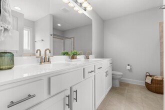 924 Uplands Ln in Jacksonville, NC - Building Photo - Building Photo