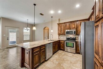 3318 Crystal Clear Ct in Granbury, TX - Building Photo - Building Photo