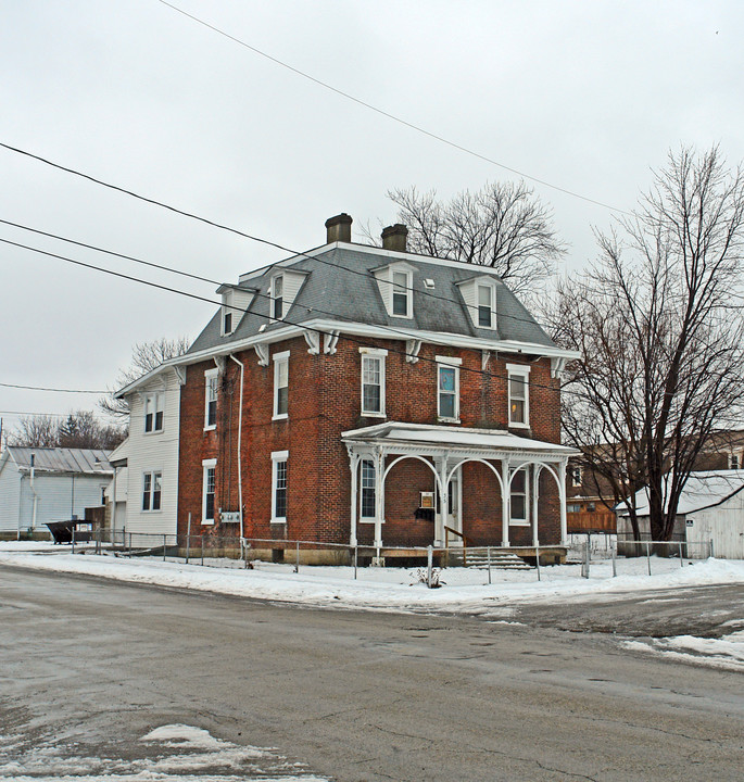 35 Dayton Ave in Springfield, OH - Building Photo