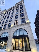 169 James St S in Hamilton, ON - Building Photo