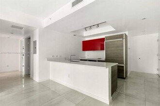 1100 S Miami Ave, Unit 1504 in Miami, FL - Building Photo - Building Photo