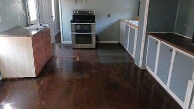 325 Brown Rd in Stockbridge, GA - Building Photo - Building Photo