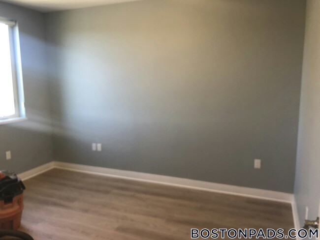 property at 35 S Huntington Ave