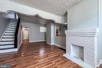 2525 Ingersoll St in Philadelphia, PA - Building Photo - Building Photo