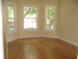 3849 W School St, Unit 1 in Chicago, IL - Building Photo