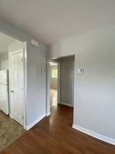 956 Meadow Ave in Bathurst, NB - Building Photo - Building Photo