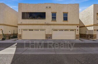 15818 N 25th St in Phoenix, AZ - Building Photo - Building Photo