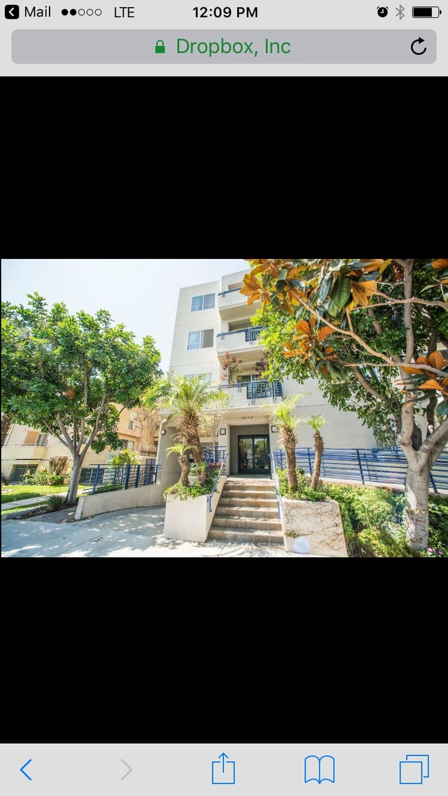 1245 Wellesley Ave, Unit #303 in Los Angeles, CA - Building Photo - Building Photo