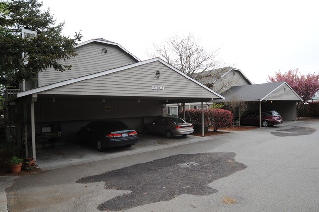 22307 76th Ave W in Edmonds, WA - Building Photo - Building Photo