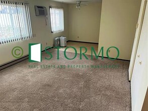 365 Baldwin Ave NW, Unit 205 in Elk River, MN - Building Photo - Building Photo