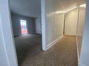 804 W Walnut St in Kalamazoo, MI - Building Photo - Building Photo