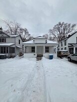 295 Mason Ave in Muskegon, MI - Building Photo