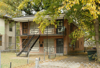 376 Mclemore Ave in Memphis, TN - Foto de edificio - Building Photo