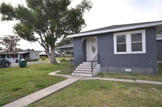 118 Easy St in Des Allemands, LA - Building Photo - Building Photo