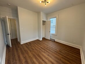 55 Schley St, Unit Apt #1 in Newark, NJ - Building Photo - Building Photo
