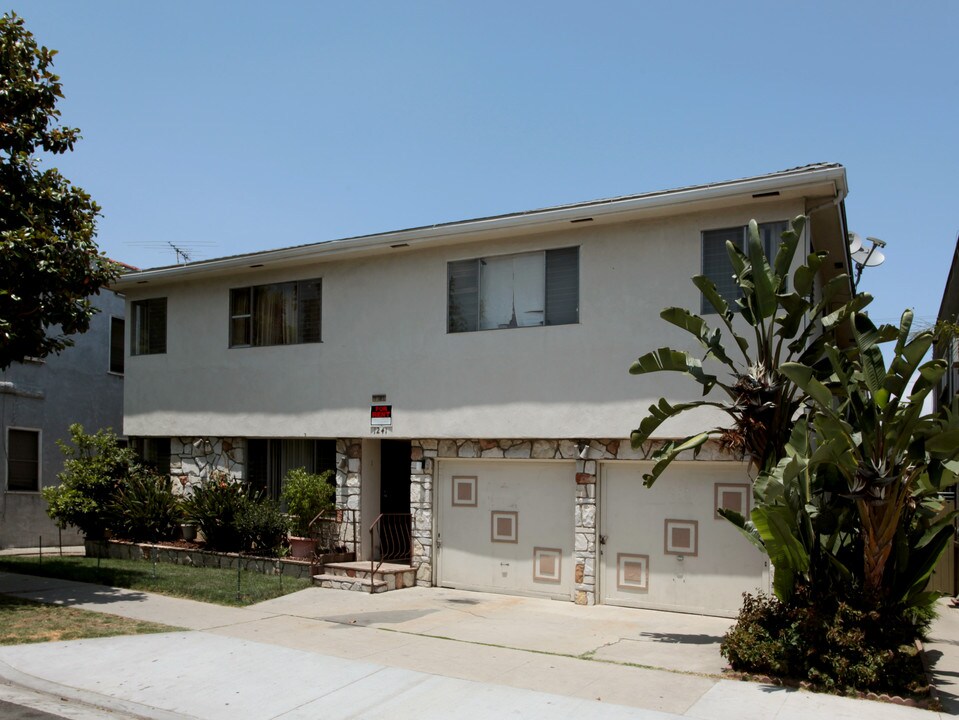 1241 E 1st St in Long Beach, CA - Foto de edificio