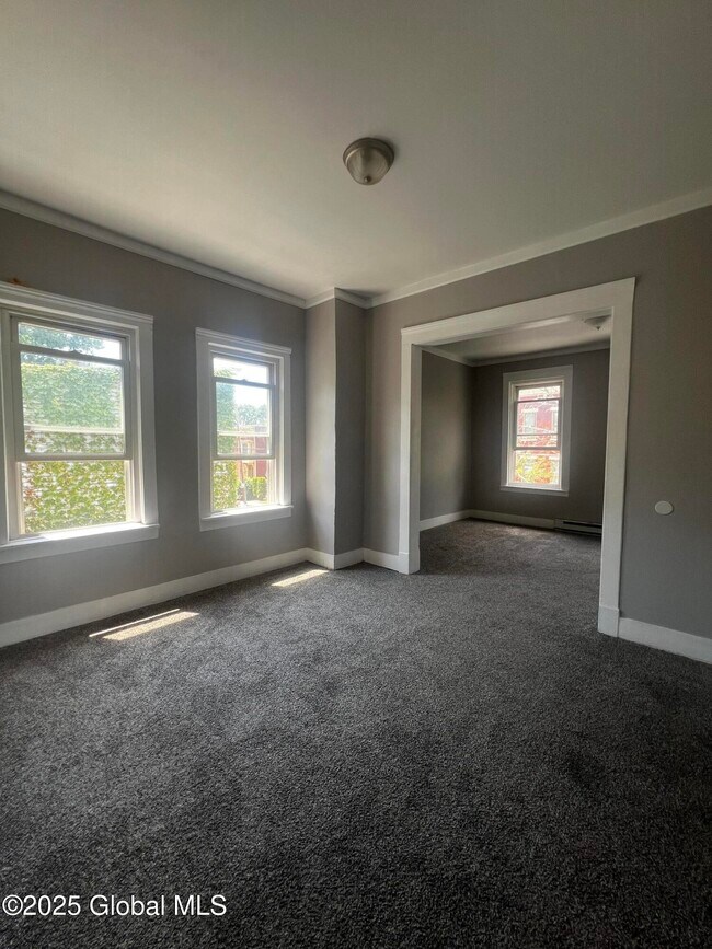 128 Dove St in Albany, NY - Building Photo - Building Photo