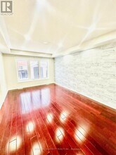 29 Lathbury St in Brampton, ON - Building Photo - Building Photo