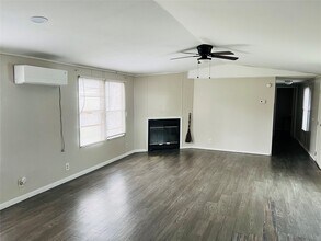 25083 Billy Lee Dr in New Caney, TX - Building Photo - Building Photo