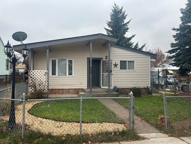 property at 508 E Allyn St
