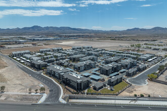 Santé in Henderson, NV - Building Photo - Building Photo