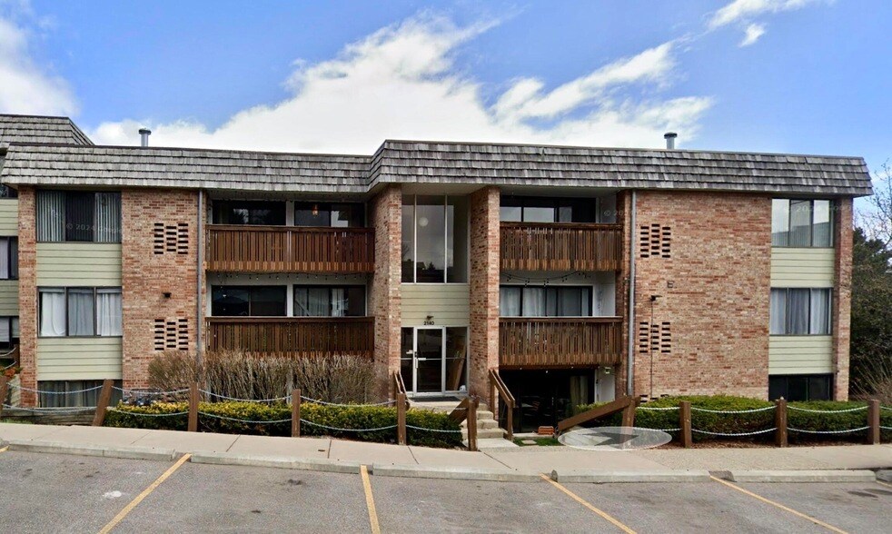 2140 Pauline Blvd, Unit 307 in Ann Arbor, MI - Building Photo