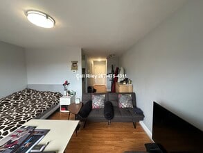 35 Glencoe St, Unit 35 in Boston, MA - Foto de edificio - Building Photo