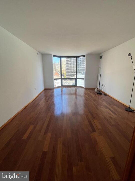 2018-32 Walnut St in Philadelphia, PA - Foto de edificio
