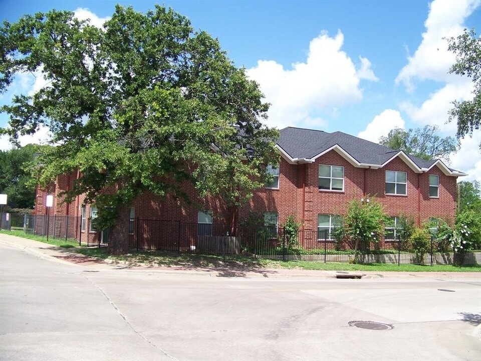 317 Cherry St in College Station, TX - Building Photo