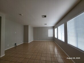 7962 Severn Valley St in Las Vegas, NV - Building Photo - Building Photo