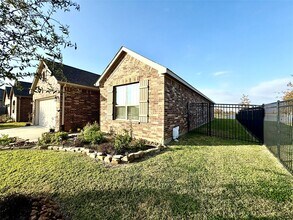 141 Eliana Shores Dr in Katy, TX - Building Photo - Building Photo