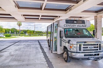 1401 SW 128th Terrace in Pembroke Pines, FL - Building Photo - Building Photo