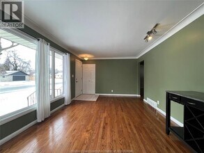 3735 Glenwood Ave in Windsor, ON - Building Photo - Building Photo