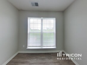 6910 Vernon Wood Ln in Charlotte, NC - Building Photo - Building Photo