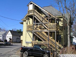 31 South St in Concord, NH - Foto de edificio - Other