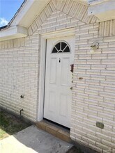 24 N Cross St in Edinburg, TX - Building Photo - Building Photo