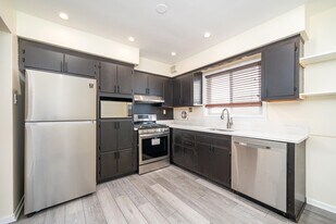 121 Ogden Ave. in Jersey City, NJ - Building Photo