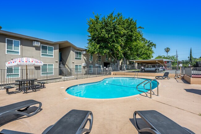 River's Edge Apartments