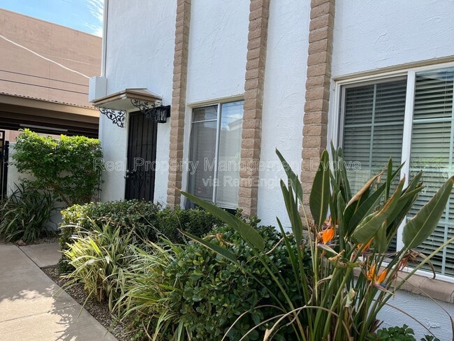 property at 3637 E Monterosa St