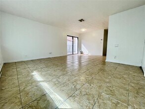 2621 Riverland Dr, Unit A in Fort Lauderdale, FL - Foto de edificio - Building Photo