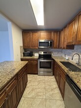20 Fanshaw Dr in Boca Raton, FL - Building Photo - Building Photo